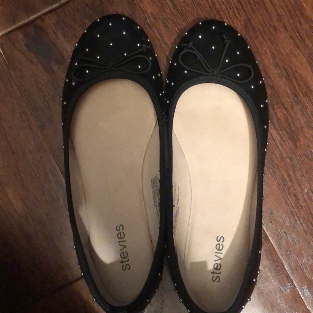 Girls dress flats, black size 4